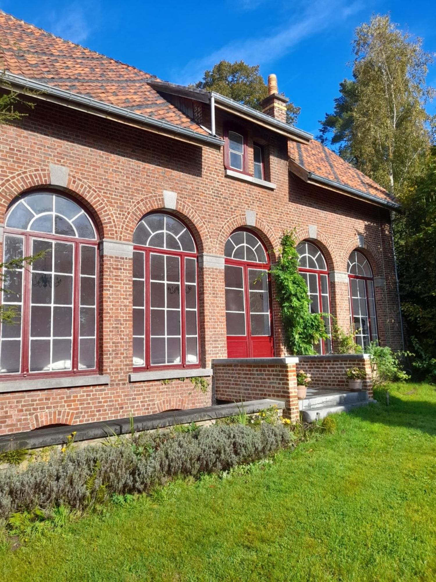 Gîte du Châtelet Villers-la-Ville Exterior foto